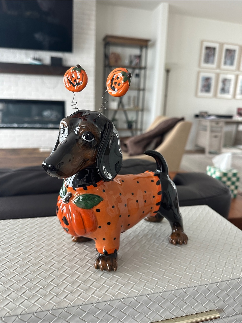 Halloween Dachshund Dog Pumpkin Figurine Costume 🎃 — blue sky clay works NWTs